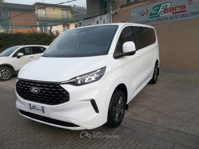 Ford Tourneo Custom 150cv Bianco usata Rogno
