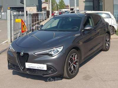 Alfa Romeo Stelvio Stelvio 2.2 Sprint Q4 190cv automatica palette f1 Grigio usata Dello