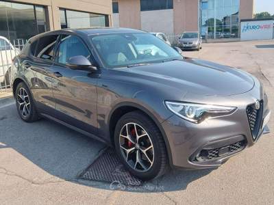 Alfa Romeo Stelvio Stelvio 2.2 Sprint Q4 190cv automatica palette f1 Grigio usata Dello
