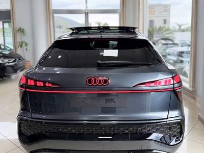 Audi Q3 Sportback 35tdi Identity Black 2026 km0|matrix+tetto+pelle totale| Grigio usata San Felice a Cancello