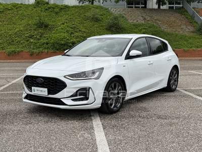 Ford Focus FORD Focus 1.5 EcoBlue 115 CV automatico 5p. ST-Line Bianco usata Trento