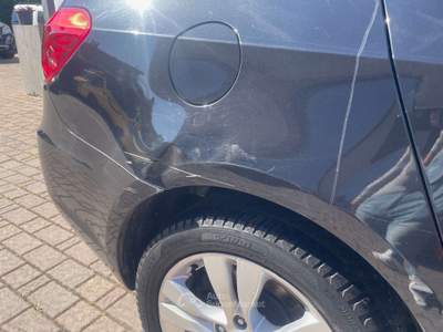 Chevrolet Cruze Cruze 1.7 Diesel Station Wagon Start/Stop LT Nero usata Cittadella