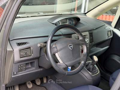 Lancia Musa Oro Ecochic GPL Grigio usata Fontanella