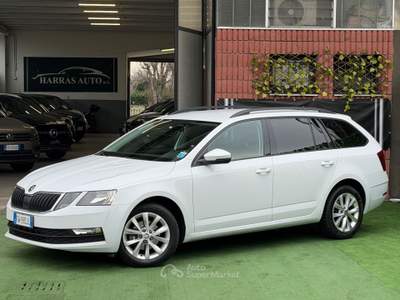 Skoda Octavia SCR 115 CV DSG Style Bianco usata Fontanella