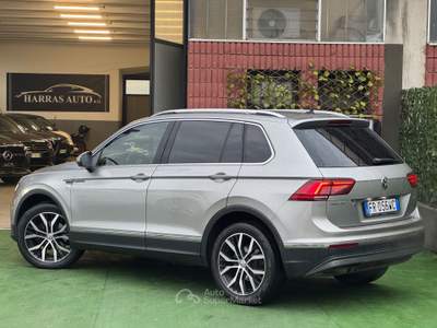 Volkswagen Tiguan SCR DSG 4MOTION Style BMT Grigio usata Fontanella