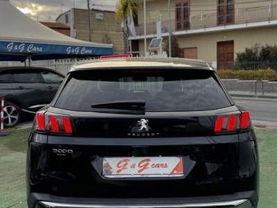 Peugeot 3008 S&S EAT8 Allure Pack Nero usata SOMMA VESUVIANA