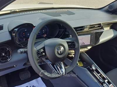 Alfa Romeo Junior 1.2 145 CV Hybrid eDCT6 Sprint Bianco usata Cittadella