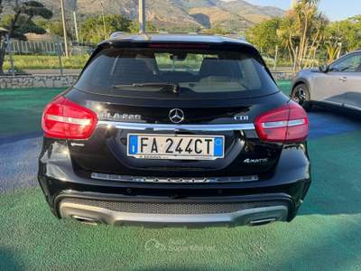 Mercedes-Benz GLA 200 220 d Automatic 4Matic Executive Nero usata Aquino