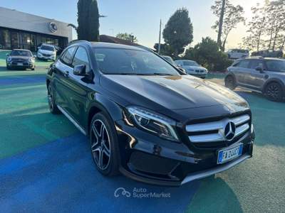 Mercedes-Benz GLA 200 220 d Automatic 4Matic Executive Nero usata Aquino