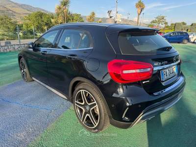 Mercedes-Benz GLA 200 220 d Automatic 4Matic Executive Nero usata Aquino