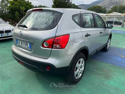 Nissan Qashqai 1.6 16V Tekna Argento usata Aquino