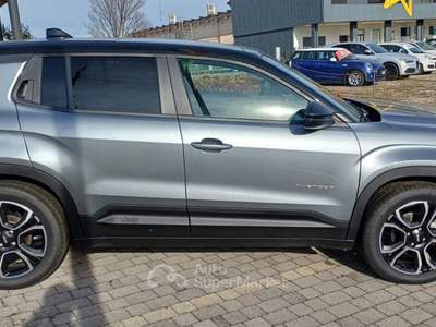 Jeep Avenger 1.2 Turbo 100 CV Summit Grigio usata Cittadella
