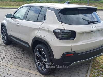 Jeep Avenger 1.2 Turbo 100 CV Summit Bianco usata Cittadella