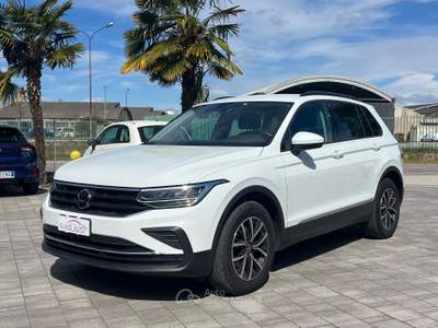 Volkswagen Tiguan SCR DSG FINANZIABILE Bianco usata Manzano