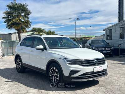 Volkswagen Tiguan SCR DSG FINANZIABILE Bianco usata Manzano