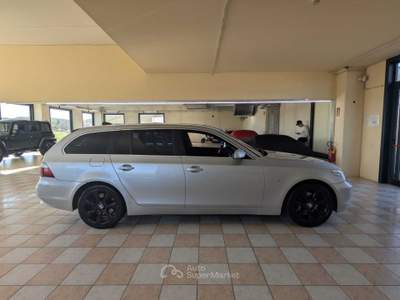 BMW Serie 5 525d touring sport manuale Argento usata Castelnuovo Calcea