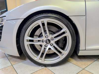 Audi R8 v8 coupè quattro r tronic carbonio/nappa Argento usata Castelnuovo Calcea