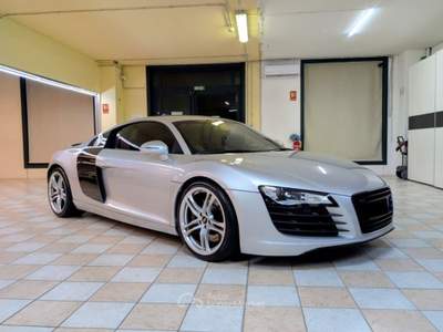Audi R8 v8 coupè quattro r tronic carbonio/nappa Argento usata Castelnuovo Calcea