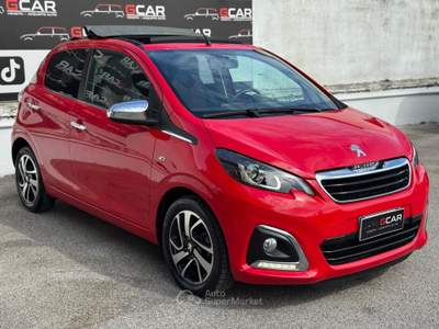 Peugeot 108 Peugeot 108 Allure TOP! 1.2 Benzina 82cv Rosso usata Giugliano in Campania