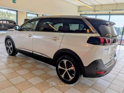 Peugeot 5008 7 posti gt line Bianco usata Castelnuovo Calcea