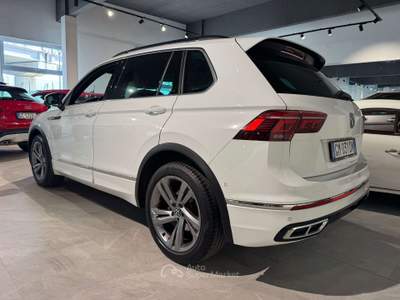 Volkswagen Tiguan 1.5 tsi R-Line 150cv dsg PREZZO REALE Bianco usata Genova