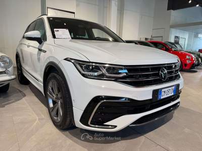 Volkswagen Tiguan 1.5 tsi R-Line 150cv dsg PREZZO REALE Bianco usata Genova