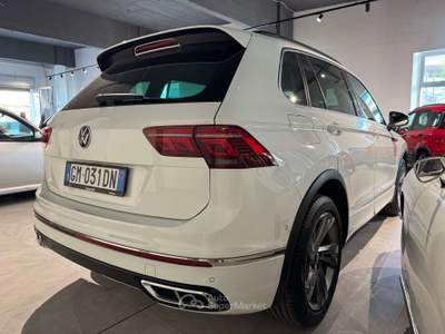 Volkswagen Tiguan 1.5 tsi R-Line 150cv dsg PREZZO REALE Bianco usata Genova
