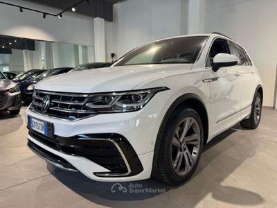 Volkswagen Tiguan 1.5 tsi R-Line 150cv dsg PREZZO REALE Bianco usata Genova