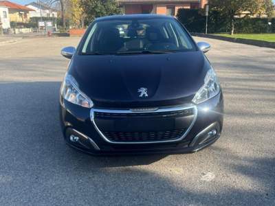 Peugeot 208 208 5p 1.2 puretech Allure s&amp;s 82cv neopatentati Nero usata ferrara