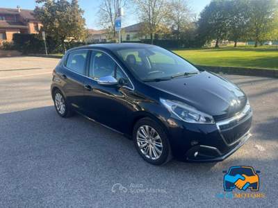 Peugeot 208 208 5p 1.2 puretech Allure s&amp;s 82cv neopatentati Nero usata ferrara
