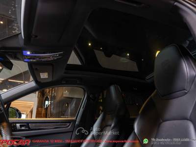 Porsche Cayenne Coupé 3.0 V6 E-Hybrid EXPORT Nero usata Adelfia