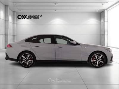 BMW Serie 5 550e 550 e M Sport Pro xDrive Steptronic Grigio usata Padova