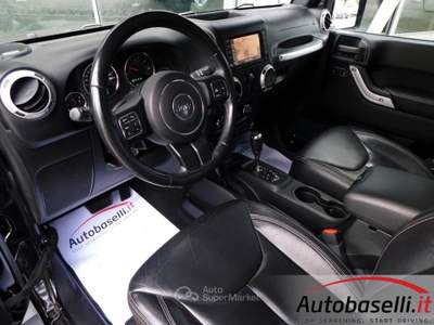 Jeep Wrangler 2.8 CRD 200CV SAHARA AUTOMATICA Nero usata Quinzano D'oglio
