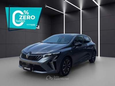 Renault Clio TCe 90 CV 5 porte Techno GPL Grigio usata Napoli