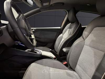 Renault Clio TCe 90 CV 5 porte Techno GPL Grigio usata Napoli