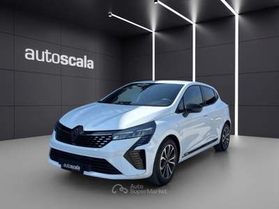 Renault Clio TCe 90 CV 5 porte Techno GPL Bianco usata San Nicola la Strada