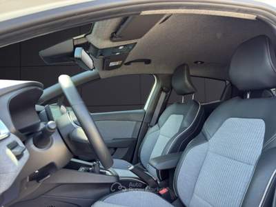 Renault Clio TCe 90 CV 5 porte Techno GPL Bianco usata Napoli