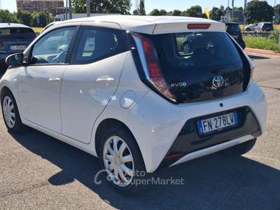 Toyota Aygo AUTOMATICA -GARANZIA TOYOTA - NESSUN OBBLIGO DI FINANZIAMENTO - Bianco usata Pioltello
