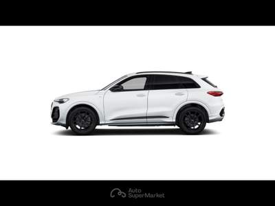 Audi TT Audi Q5 SUV S line edition TDI  150 kW S tronic Bianco usata San Fior