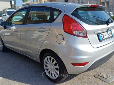 Ford Fiesta 5 porte Grigio usata Massafra