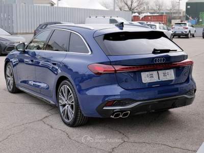 Audi A5 Avant Tdi 204cv S-tronic S- Line edition Blu/Azzurro usata Civita Castellana