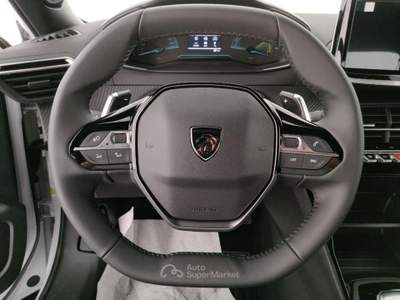 Peugeot 2008 Hybrid 145 e-DCS6 Style Bianco usata Barletta