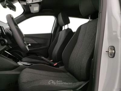Peugeot 2008 Hybrid 145 e-DCS6 Style Bianco usata Barletta