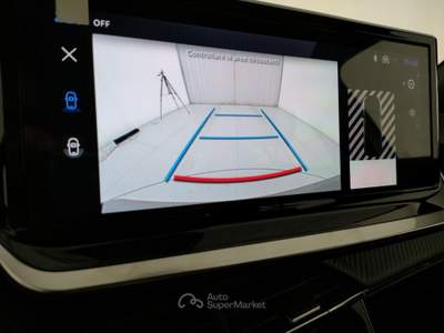 Peugeot 2008 Hybrid 145 e-DCS6 Style Bianco usata Barletta