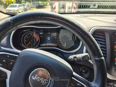 Jeep Cherokee vendesi usata Faenza