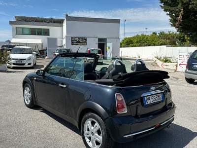MINI One OTTIME CONDIZIONI Nero usata Monopoli