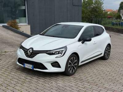 Renault Clio Clio V  1.6 E-Tech hybrid TECHNO 140cv auto// UNIC Bianco usata Cervignano del Friuli