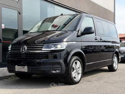 Volkswagen Caravelle 2.0TDI 204CV DSG T6.1PC Cruise 8POSTI FULL LED/ACC Nero usata Santa Maria di Sala