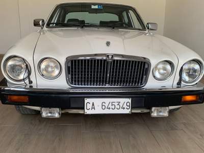 Jaguar XJ Sovereign HE Bianco usata Cascina