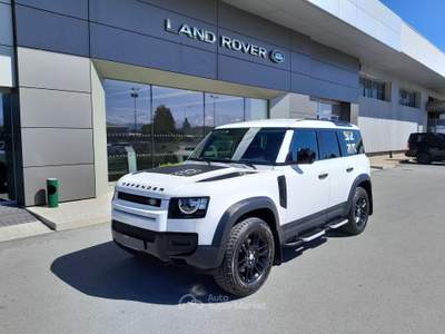 Land Rover Defender 2.0 SD4 240 110 S AWD auto Bianco usata Cuneo